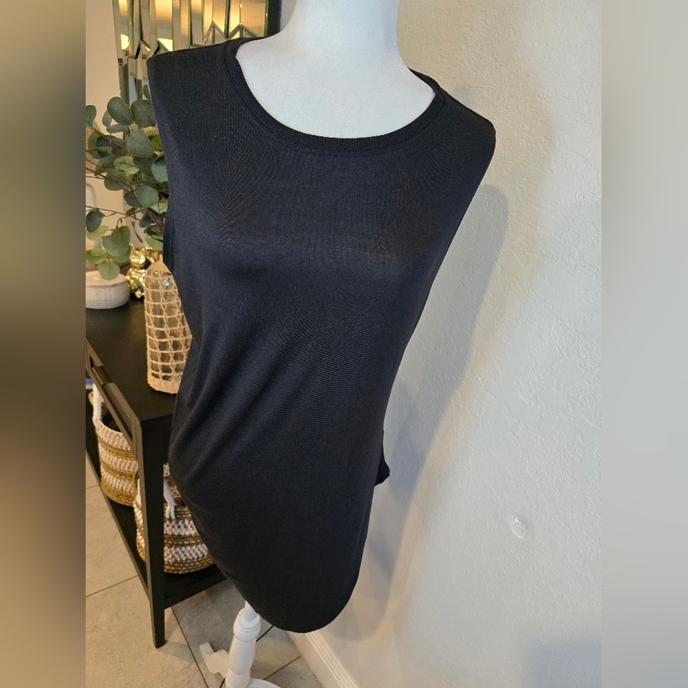 Athleta Black Muscle Tee